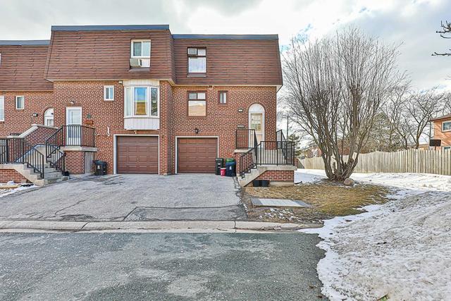 69 - 70 Crockamhill Dr, Townhouse with 3 bedrooms, 2 bathrooms and 2 parking in Toronto ON | Image 23