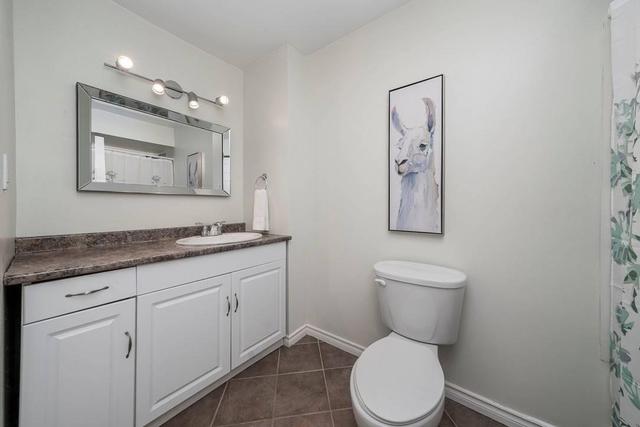 116 Kozlov St, House semidetached with 3 bedrooms, 2 bathrooms and 2 parking in Barrie ON | Image 11