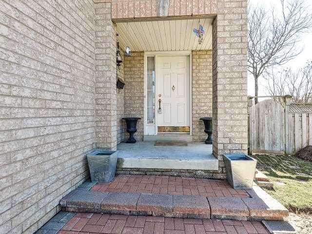 81 Pebblestone Circ, House detached with 4 bedrooms, 3 bathrooms and 4 parking in Brampton ON | Image 5