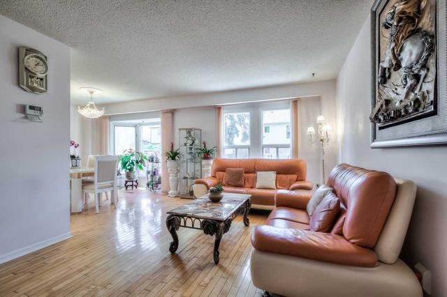 87 Roughfield Cres, House detached with 3 bedrooms, 4 bathrooms and 4 parking in Toronto ON | Image 21