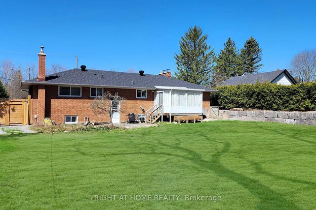107 Howard Rd, House detached with 3 bedrooms, 2 bathrooms and 11 parking in Newmarket ON | Image 30