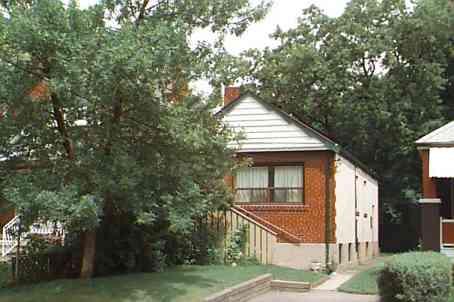 22 Bowie Ave, House detached with 2 bedrooms, 1 bathrooms and 2 parking in Toronto ON | Image 1