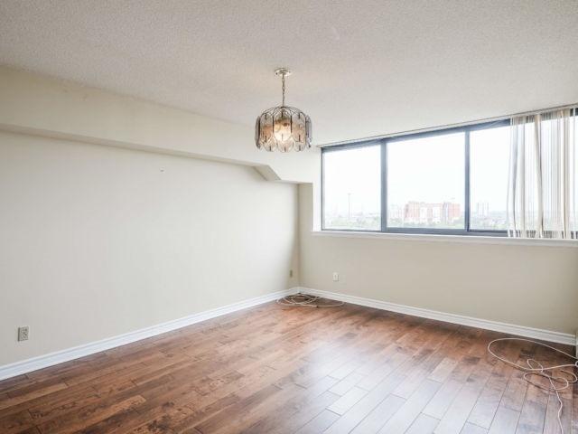 1001 - 4235 Sherwoodtowne Blvd, Condo with 3 bedrooms, 3 bathrooms and 1 parking in Mississauga ON | Image 17