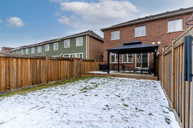 104 Hanson Cres, House attached with 3 bedrooms, 3 bathrooms and 2 parking in Milton ON | Image 33