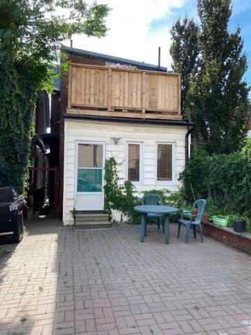 827 Ossington Ave, House detached with 5 bedrooms, 3 bathrooms and 2 parking in Toronto ON | Image 18