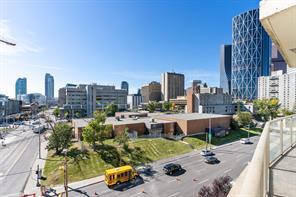 504 - 325 3 Street Se, Condo with 2 bedrooms, 2 bathrooms and 1 parking in Calgary AB | Image 9