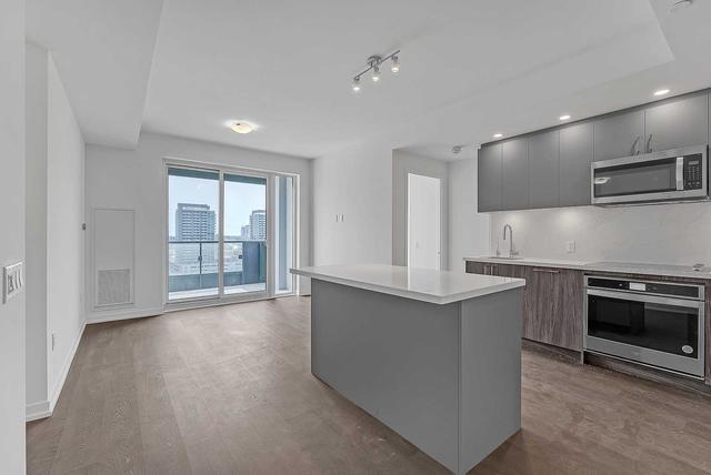 1506e - 8868 Yonge St, Condo with 3 bedrooms, 3 bathrooms and 1 parking in Richmond Hill ON | Image 1