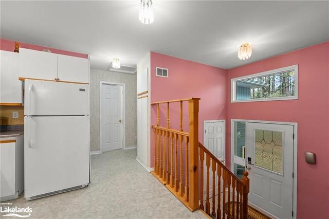 1673 Barry Line Road, House detached with 3 bedrooms, 2 bathrooms and 6 parking in Algonquin Highlands ON | Image 30