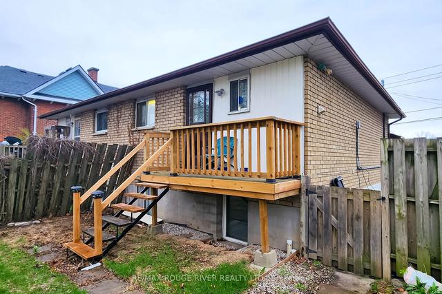 60 Catharine St, House semidetached with 1 bedrooms, 2 bathrooms and 2 parking in Belleville ON | Image 2
