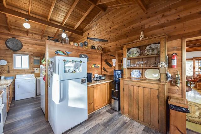 253 Sunrise Tr, House detached with 4 bedrooms, 2 bathrooms and 0 parking in Georgian Bay ON | Image 3