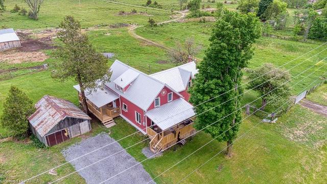 9438 Highway 38 Road, House detached with 3 bedrooms, 1 bathrooms and 3 parking in Central Frontenac ON | Image 1