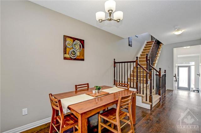 197 Overberg Way, Townhouse with 3 bedrooms, 4 bathrooms and 2 parking in Ottawa ON | Image 7