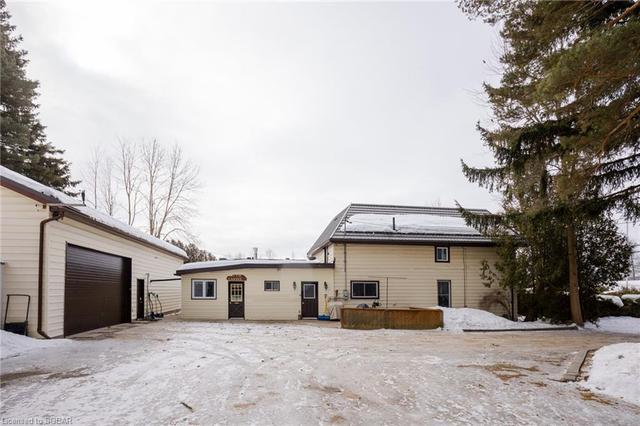 205 Fox Street, House detached with 4 bedrooms, 1 bathrooms and 4 parking in Penetanguishene ON | Image 24