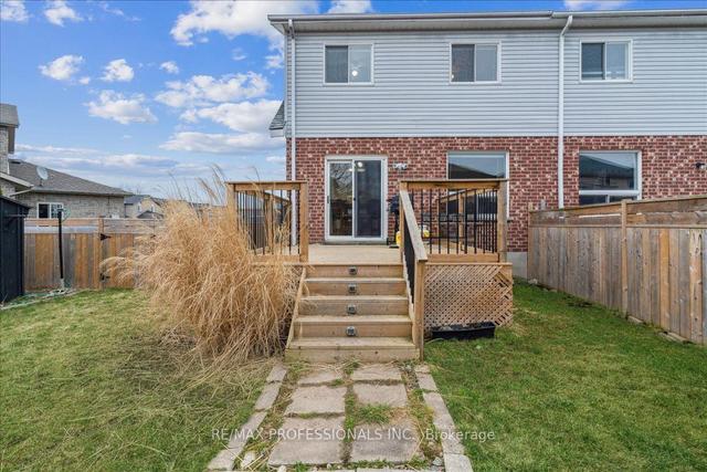 2560 8th 'A' Ave E, House attached with 3 bedrooms, 3 bathrooms and 3 parking in Owen Sound ON | Image 16