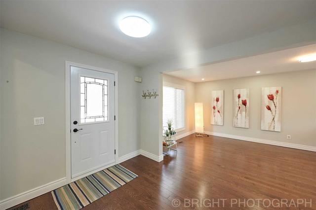 29 Hobart Dr, House detached with 4 bedrooms, 4 bathrooms and 2 parking in Toronto ON | Image 8