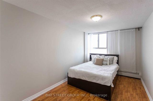 601 - 1950 Kennedy Rd, Condo with 3 bedrooms, 1 bathrooms and 1 parking in Toronto ON | Image 6