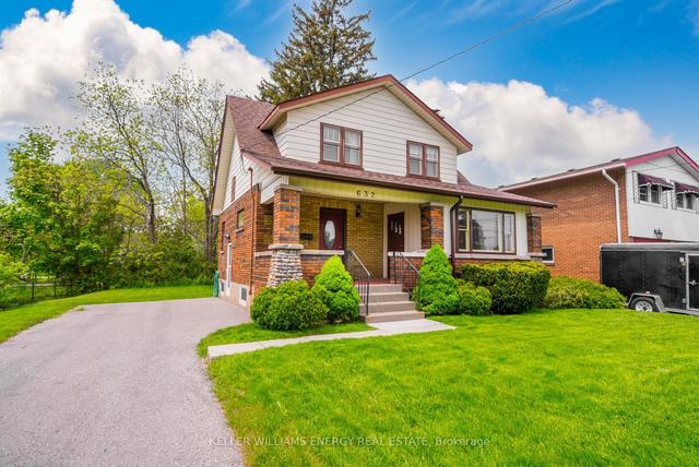 632 Gorevale Cres, House detached with 3 bedrooms, 1 bathrooms and 5 parking in Oshawa ON | Image 12