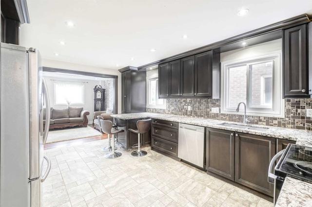 4408 Jenkins Cres, House detached with 4 bedrooms, 4 bathrooms and 5 parking in Mississauga ON | Image 6