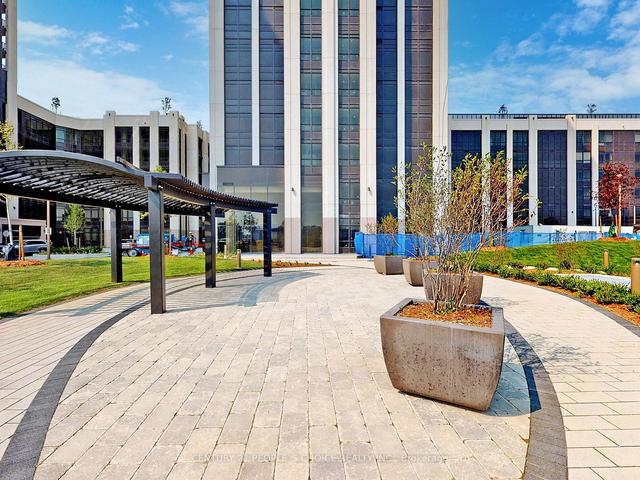 2101 - 9075 Jane St, Condo with 2 bedrooms, 3 bathrooms and 2 parking in Vaughan ON | Image 21
