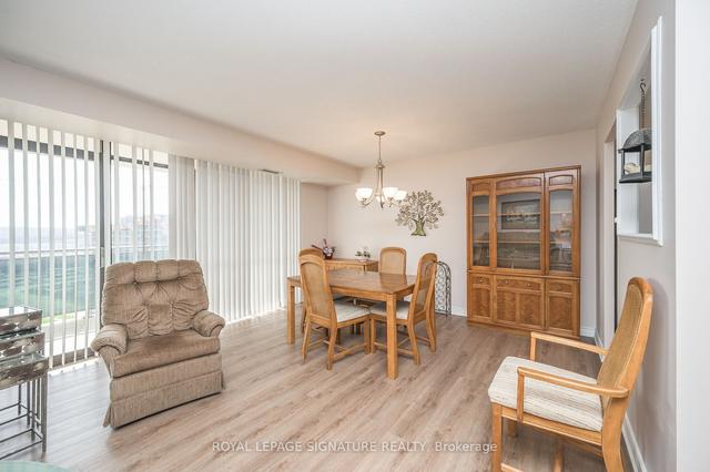 1104 - 301 Frances Ave, Condo with 3 bedrooms, 2 bathrooms and 1 parking in Hamilton ON | Image 8
