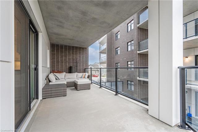 203 - 247 Grey Silo Road, House attached with 2 bedrooms, 2 bathrooms and 1 parking in Waterloo ON | Image 24