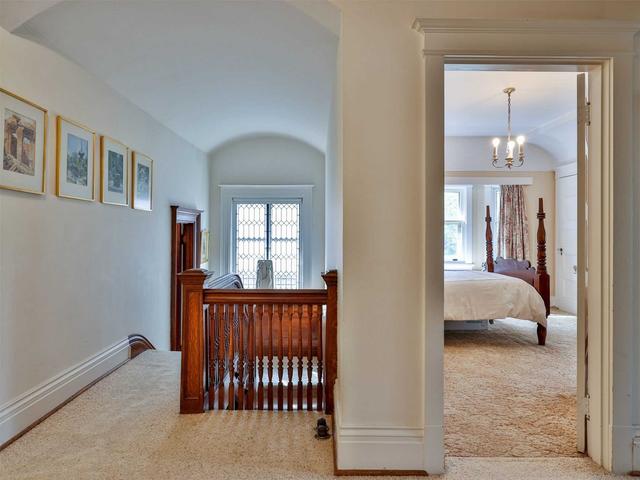 11 Lamport Ave, House detached with 5 bedrooms, 4 bathrooms and 6 parking in Toronto ON | Image 19