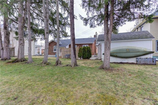 270 Lambton Street E, House detached with 3 bedrooms, 2 bathrooms and 5 parking in West Grey ON | Image 33