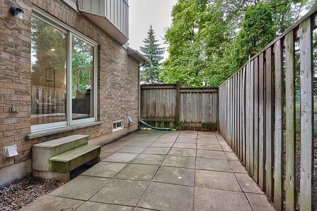 1 - 1335 Guelph Line, Townhouse with 3 bedrooms, 4 bathrooms and 2 parking in Burlington ON | Image 19