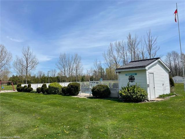 77307 Bluewater Hwy   10 Club Terrace, House detached with 1 bedrooms, 1 bathrooms and 2 parking in Central Huron ON | Image 29