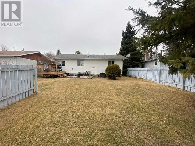 1429 53 Street, House detached with 4 bedrooms, 2 bathrooms and 3 parking in Edson AB | Image 6