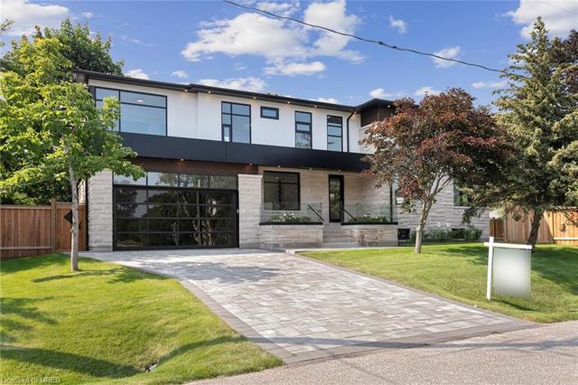 404 Seaton Drive, House detached with 5 bedrooms, 4 bathrooms and 6 parking in Oakville ON | Image 1