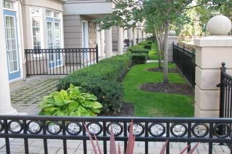 th-17 - 1 Rean Dr, Townhouse with 2 bedrooms, 3 bathrooms and 1 parking in Toronto ON | Image 2