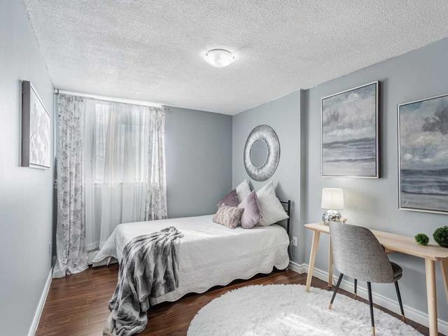 911 - 100 Wingarden Crt, Condo with 2 bedrooms, 2 bathrooms and 1 parking in Toronto ON | Image 7