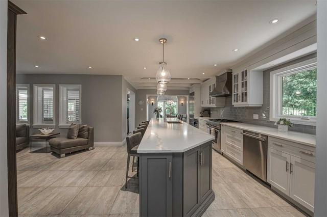 735 Hidden Valley Rd, House detached with 4 bedrooms, 5 bathrooms and 23 parking in Kitchener ON | Image 13