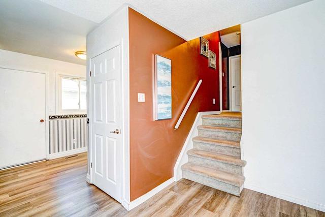 196 St Jerome Cres, House detached with 4 bedrooms, 2 bathrooms and 5 parking in Kitchener ON | Image 19