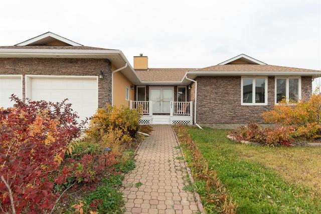 101 Wapiti Crescent, House detached with 5 bedrooms, 3 bathrooms and 6 parking in Wood Buffalo AB | Image 6