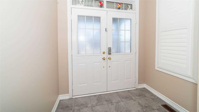 6 Selsdon St, House semidetached with 4 bedrooms, 3 bathrooms and 3 parking in Brampton ON | Image 19