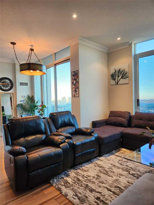 uph 07 - 90 Absolute Ave, Condo with 2 bedrooms, 2 bathrooms and 1 parking in Mississauga ON | Image 5