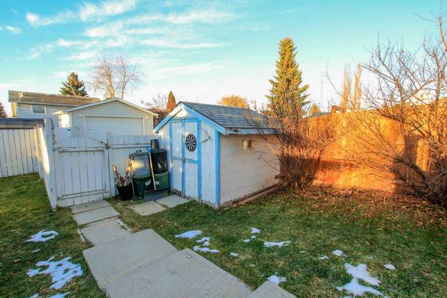 18 Eakins Crescent, House detached with 5 bedrooms, 3 bathrooms and 2 parking in Red Deer AB | Image 42