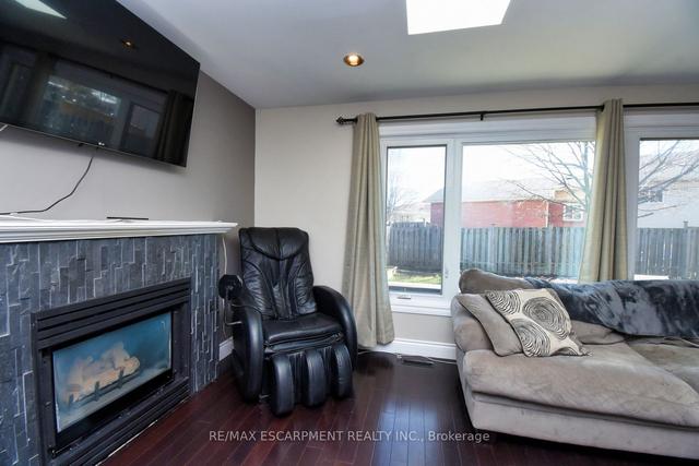 78 Broughton Ave, House detached with 3 bedrooms, 4 bathrooms and 5 parking in Hamilton ON | Image 10