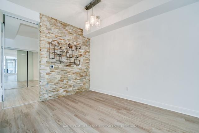 503 - 1 Scott St, Condo with 2 bedrooms, 2 bathrooms and 1 parking in Toronto ON | Image 16