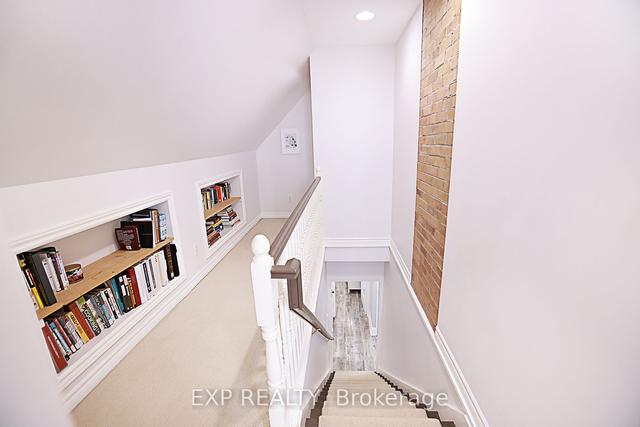 30 East 12th St, House detached with 4 bedrooms, 1 bathrooms and 2 parking in Hamilton ON | Image 17