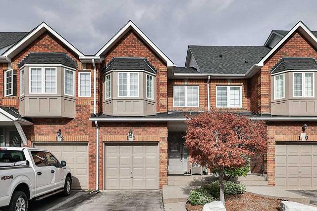 11 - 1425 Abbeywood Dr, Townhouse with 3 bedrooms, 3 bathrooms and 2 parking in Oakville ON | Card Image