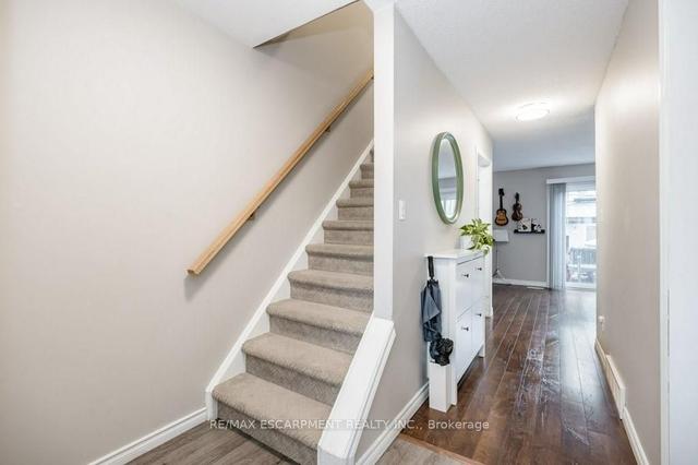 15 - 1355 Upper Gage Ave, Townhouse with 3 bedrooms, 2 bathrooms and 1 parking in Hamilton ON | Image 37