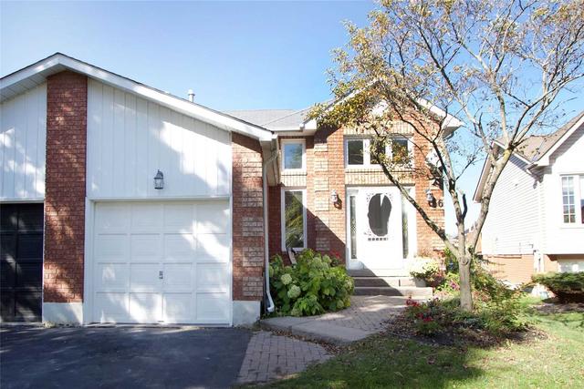 66 Fenwick Ave, House semidetached with 1 bedrooms, 2 bathrooms and 3 parking in Clarington ON | Image 1