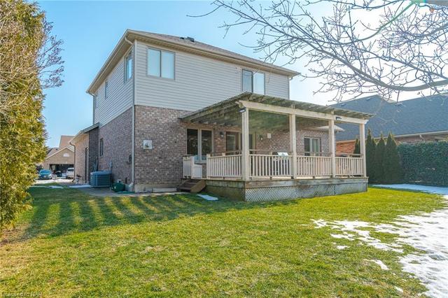 55 Nicholas Drive, House detached with 4 bedrooms, 4 bathrooms and 4 parking in St. Catharines ON | Image 41