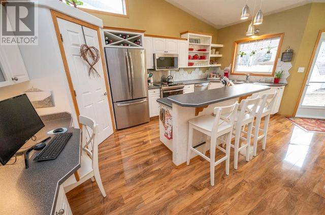109 Doran Crescent, House detached with 4 bedrooms, 3 bathrooms and 4 parking in Red Deer AB | Image 9