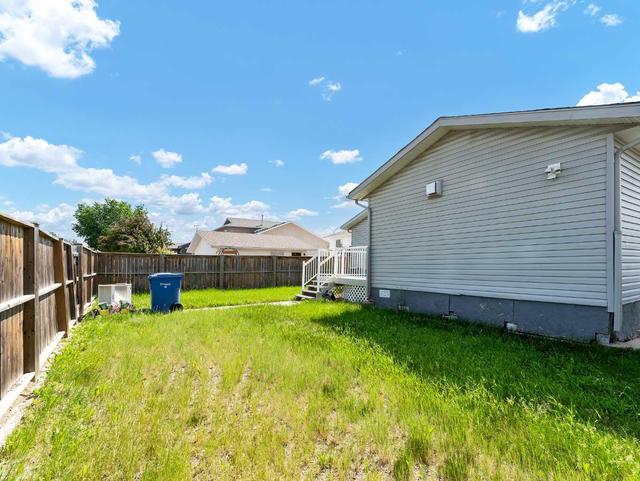 3 Sage Close Se, House detached with 5 bedrooms, 2 bathrooms and 2 parking in Medicine Hat AB | Image 44