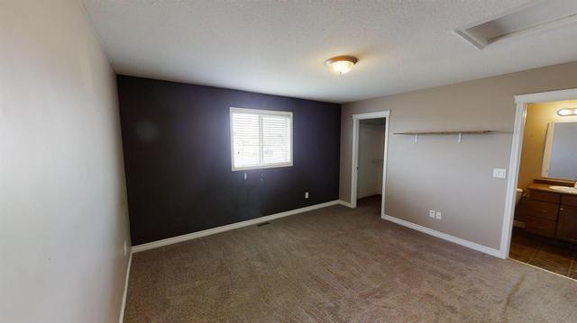 10306 70 Avenue, Home with 2 bedrooms, 2 bathrooms and null parking in Grande Prairie AB | Image 11