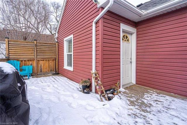 113 Niagara St, House detached with 2 bedrooms, 2 bathrooms and 2 parking in St. Catharines ON | Image 28